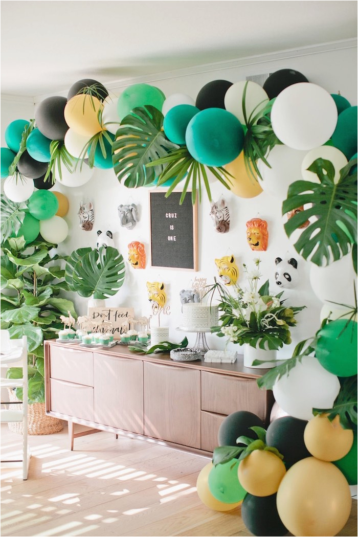 1st Birthday Jungle Theme Decorations Birthdaybuzz