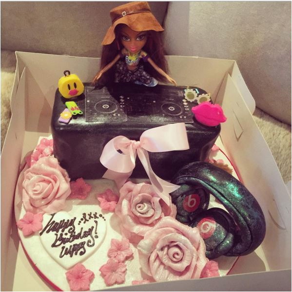 dj cuppy s 23rd birthday cakes nigerian entertainment