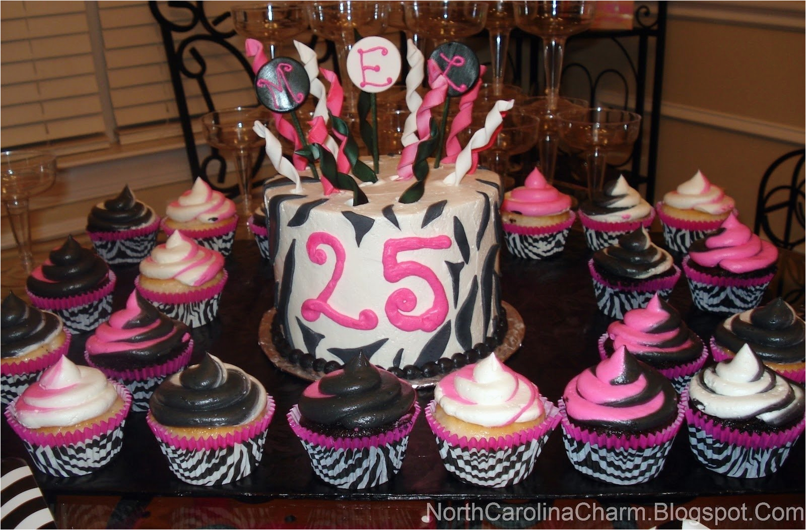 10 lovable 25th birthday celebration ideas for her