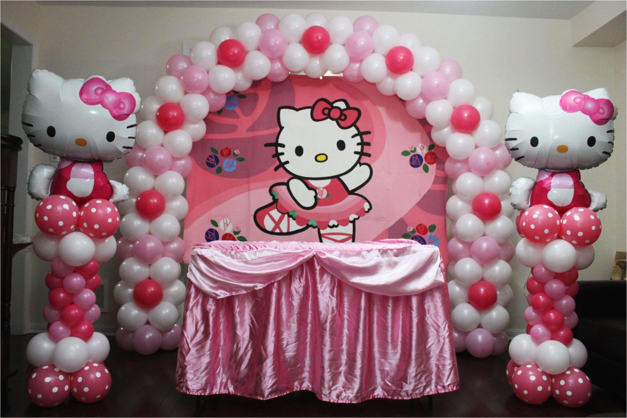 baby first birthday balloon decoration