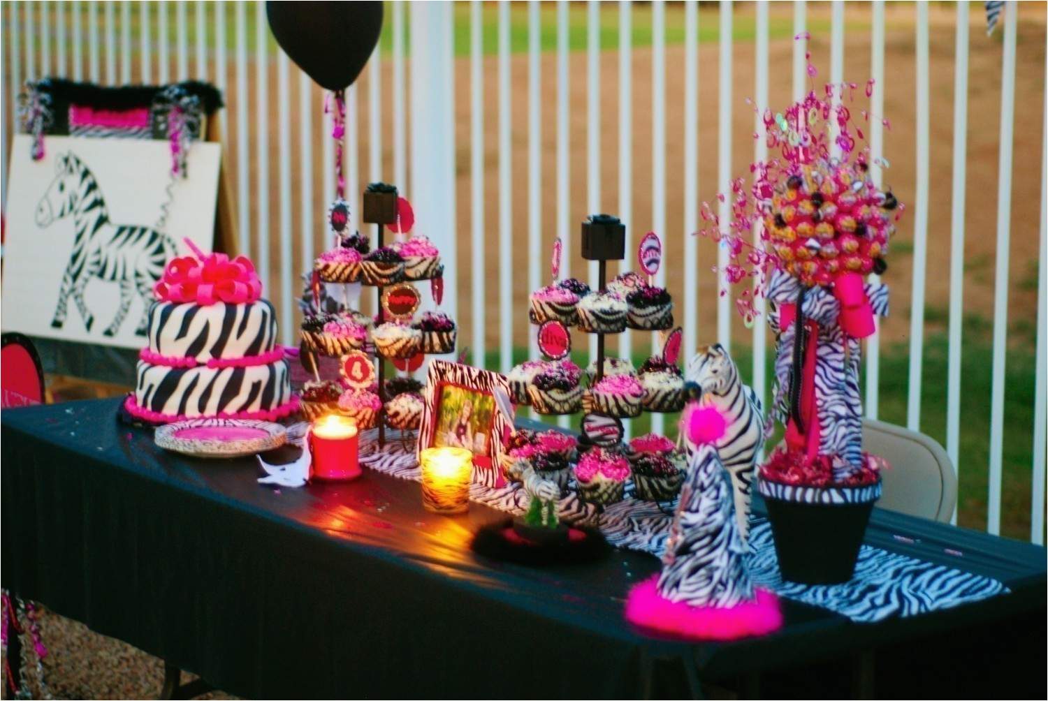 pink and black party decorations 3 background wallpaper