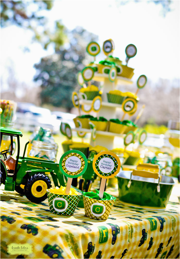John Deere Birthday Decorations Kara 39 S Party Ideas John Deere Tractor Birthday Party