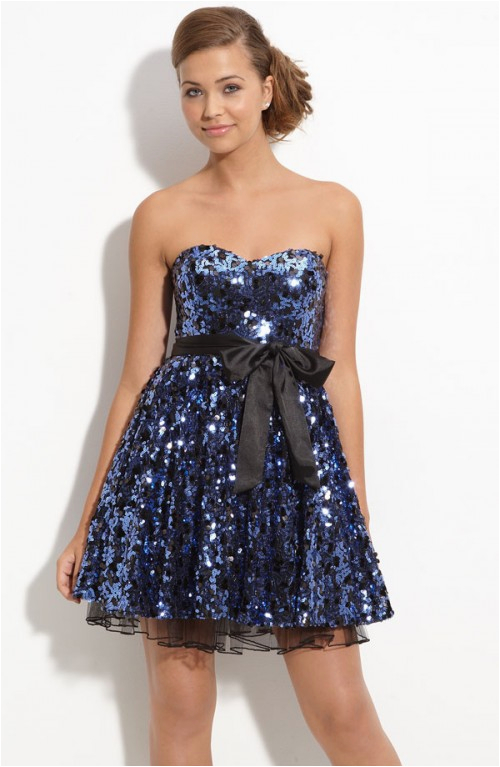 how to choose popular party dresses for juniors