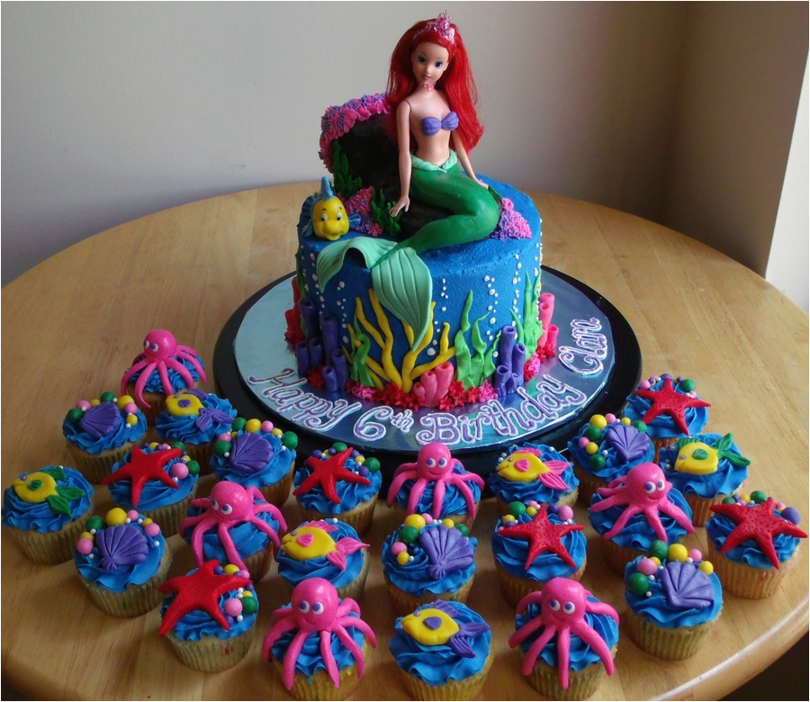 the little mermaid cake and cupcakes