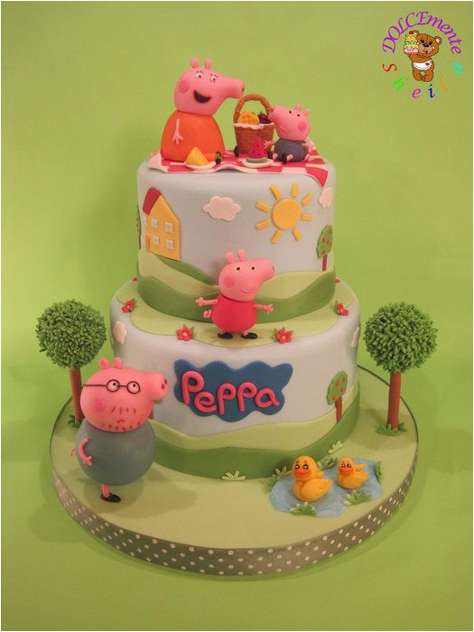 peppa pig cakes