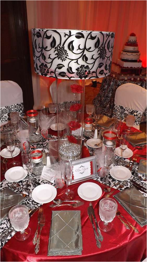 red black n white party decor