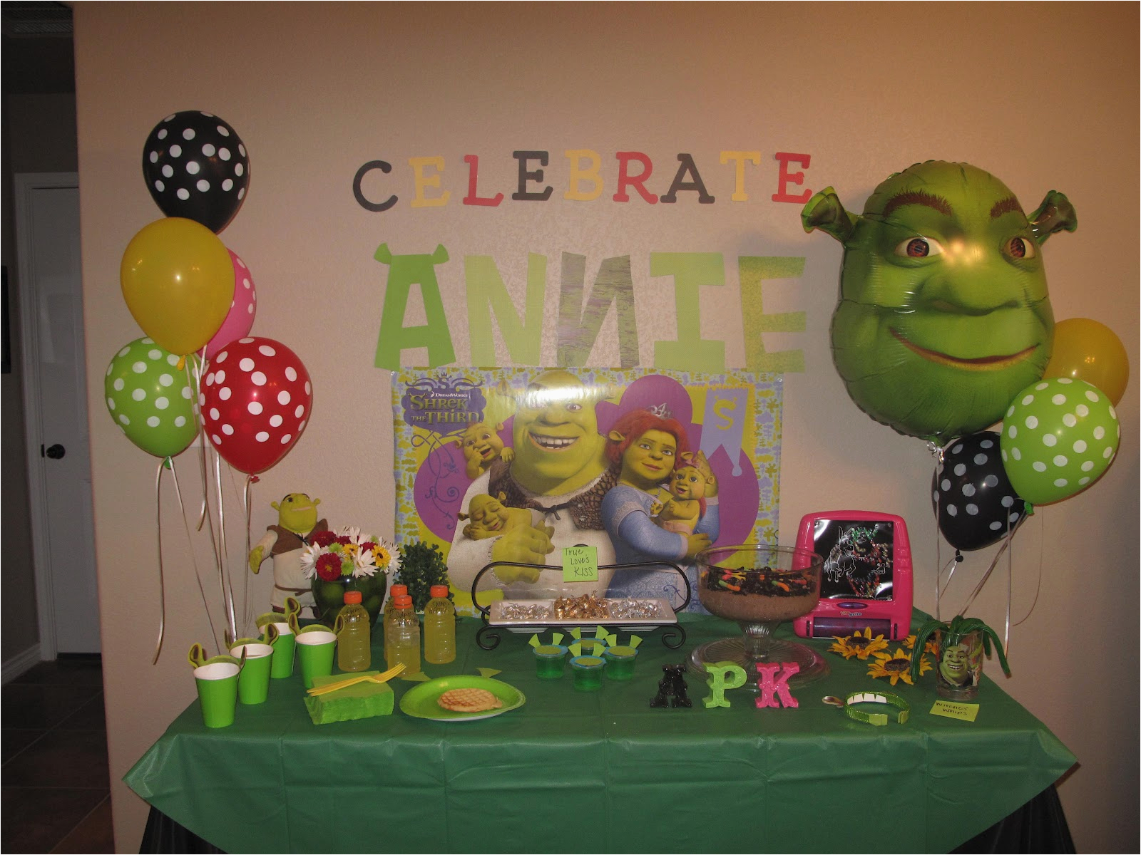 mini shrek party