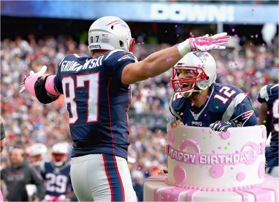 rob gronkowski got a tom brady cake birthday message from