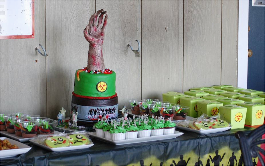 zombie birthday party plates