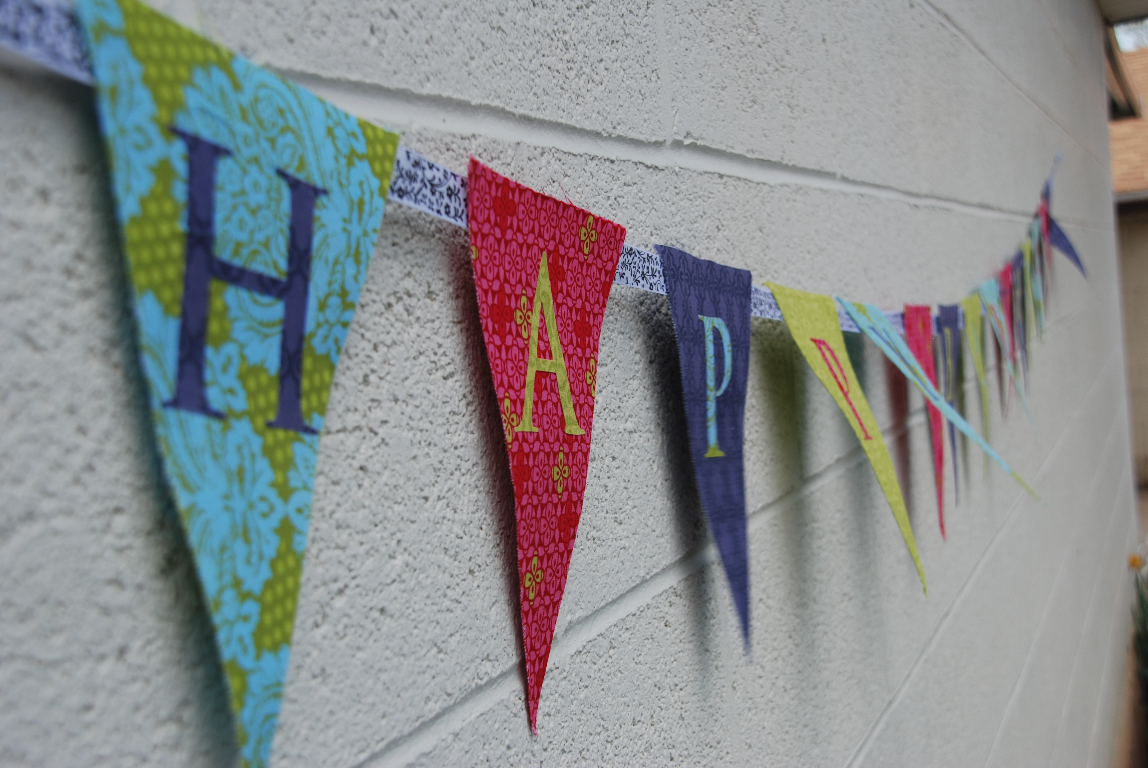 how to make a fabric happy birthday banner using a cricut