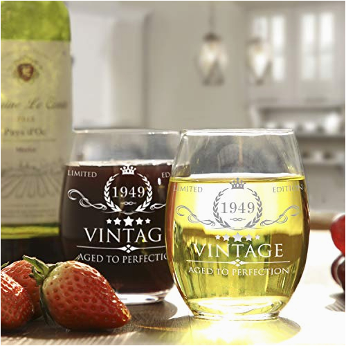 1949 70th birthday gifts for women and men wine glass vintage funny anniversary gift ideas for mom dad husband wife 70 years gifts party favors decorations for him or her 15oz