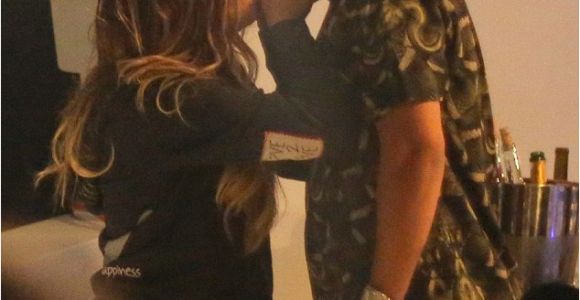 Birthday Ideas for Boyfriend Nyc Khloe Kardashian Steals A Kiss From Boyfriend French