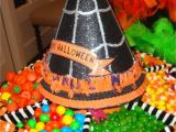 Halloween Birthday Ideas for Him Awesome Halloween Party Idea Pop A Witches Hat On Your